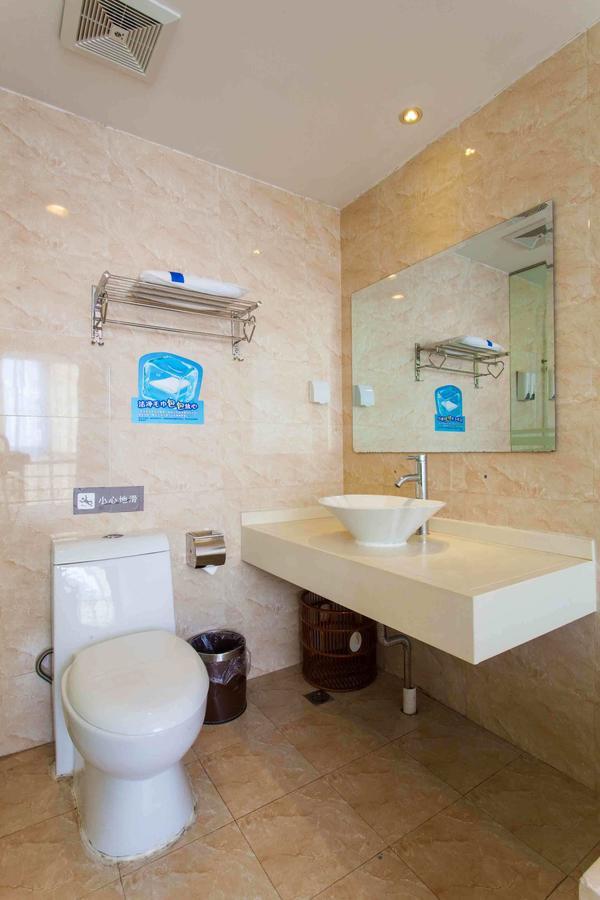 7 Days Inn Yangjiang Xinyue International Studio חדר תמונה
