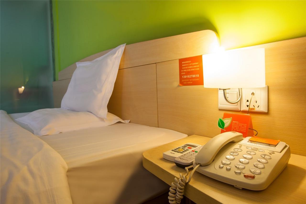 7 Days Inn Yangjiang Xinyue International Studio מראה חיצוני תמונה